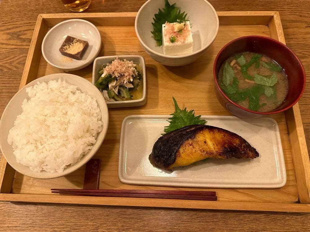 たぐい食堂
