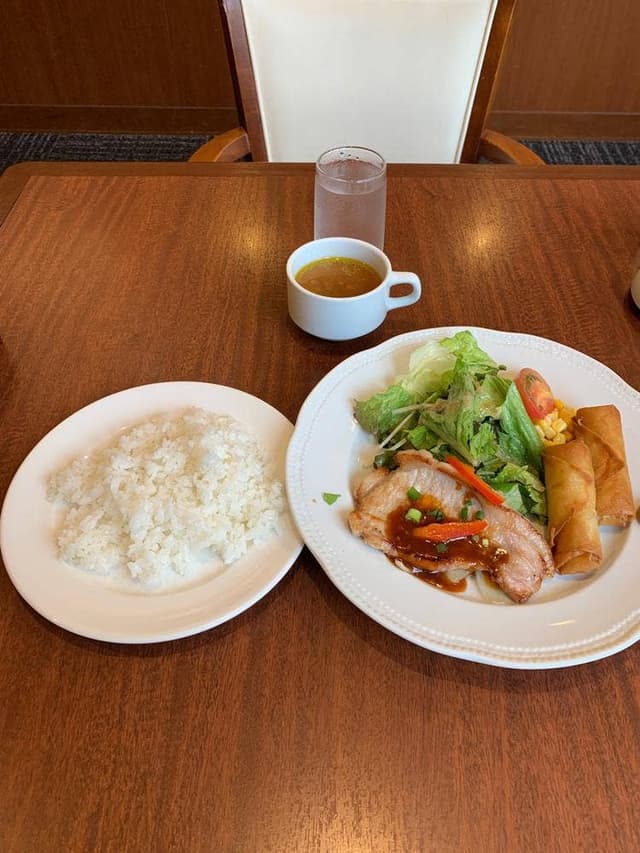 ロイヤルホスト 石神井台店 - サブ画像3