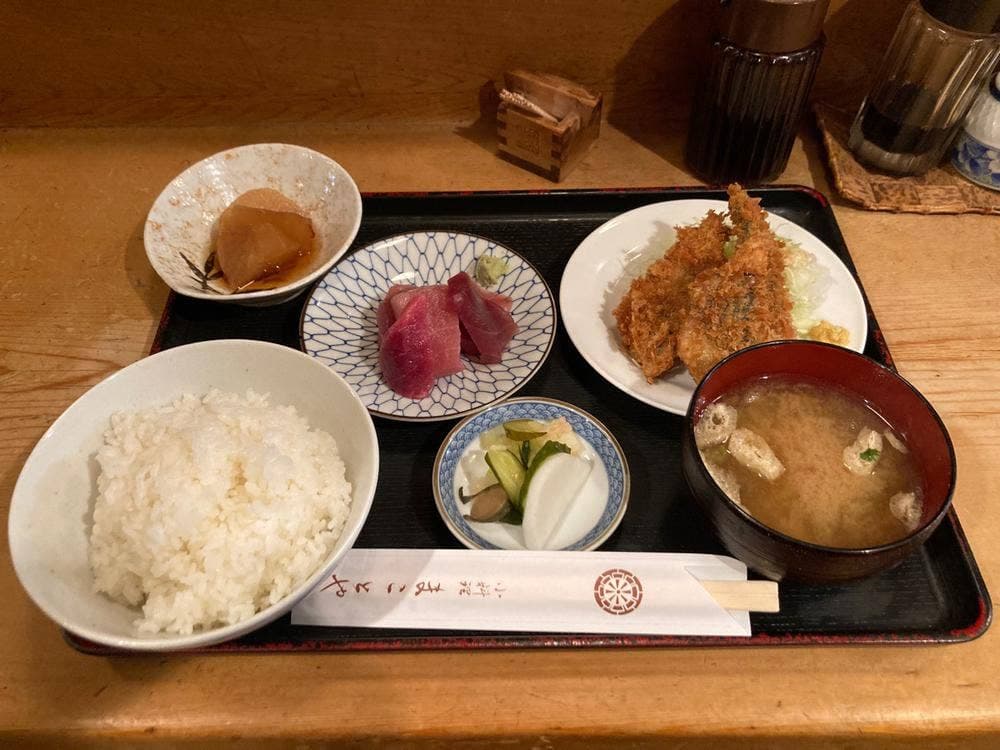 まことや