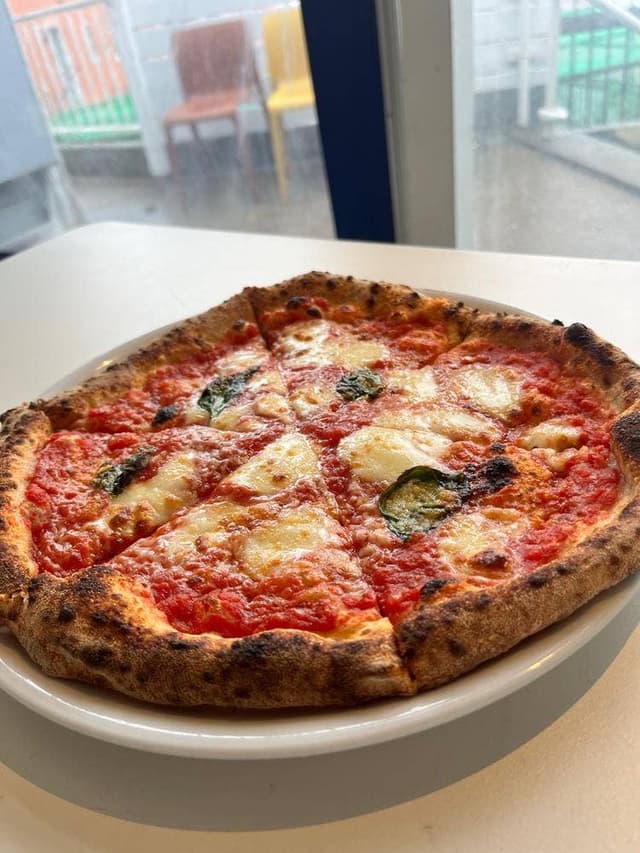 Cliff Terras Pizza&Bar - サブ画像1