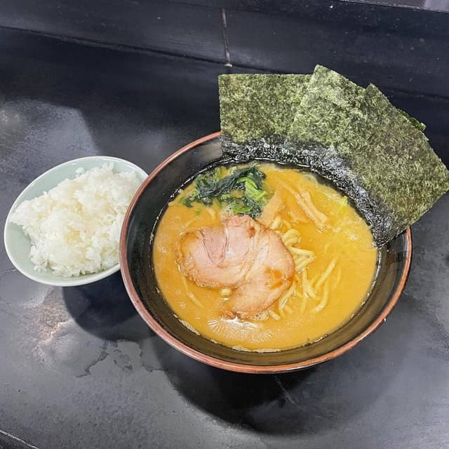 横浜家系ラーメン 十十路 - サブ画像1