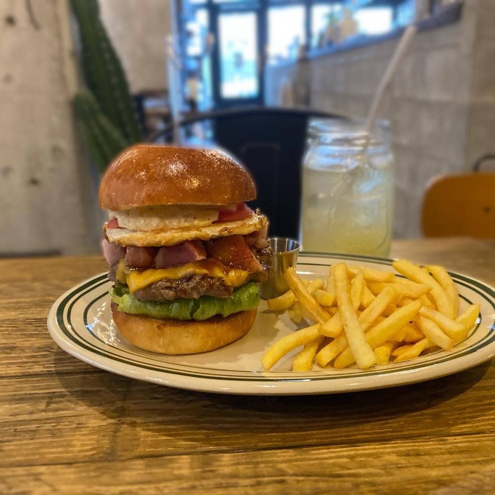 BURGER STAND HI-FIVE