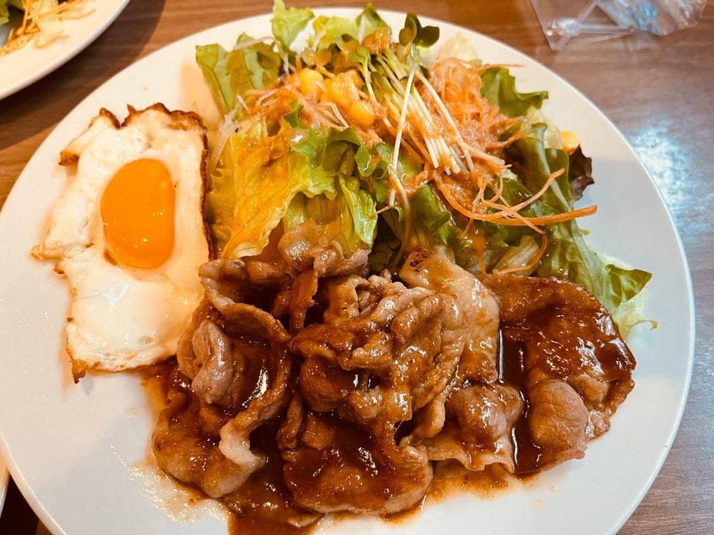 ブラッスリー モリ 本店