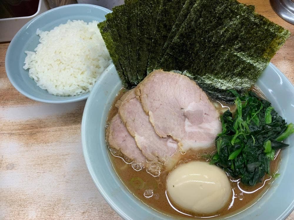 横浜ラーメン 武蔵家 志木店