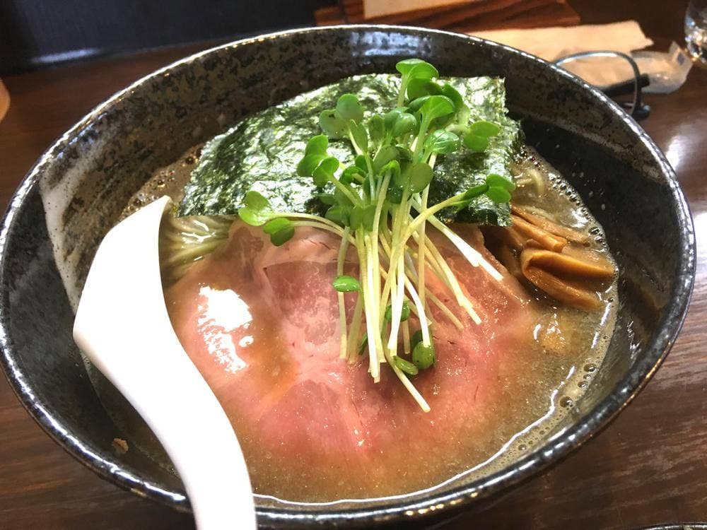 もつ煮と煮干しそば 真也食堂