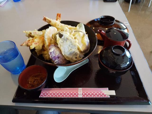 沖縄そば自慢 なんと屋 - サブ画像2
