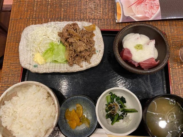 魚活鮮とあぶり焼 海へ 北3条店 - サブ画像1