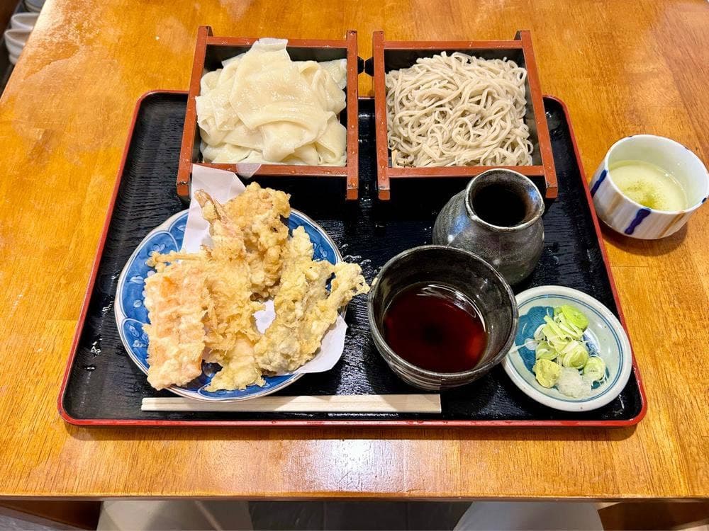 亀六そば店