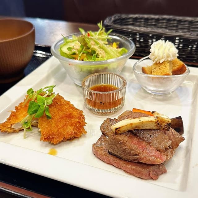 お肉とスイーツ 服部 - サブ画像2