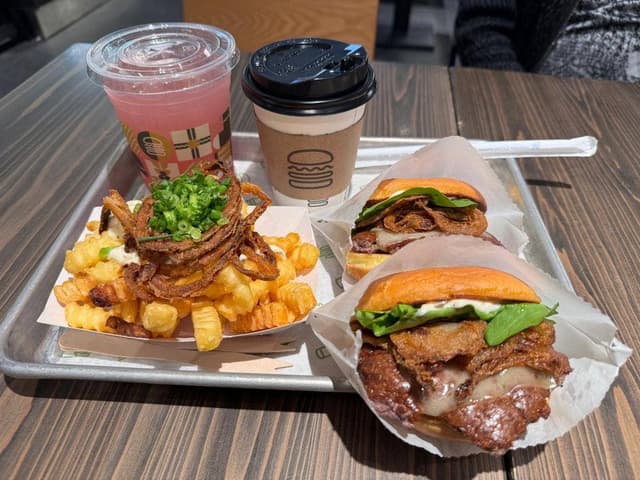 シェイクシャック 御殿場プレミアム・アウトレット店 - サブ画像3