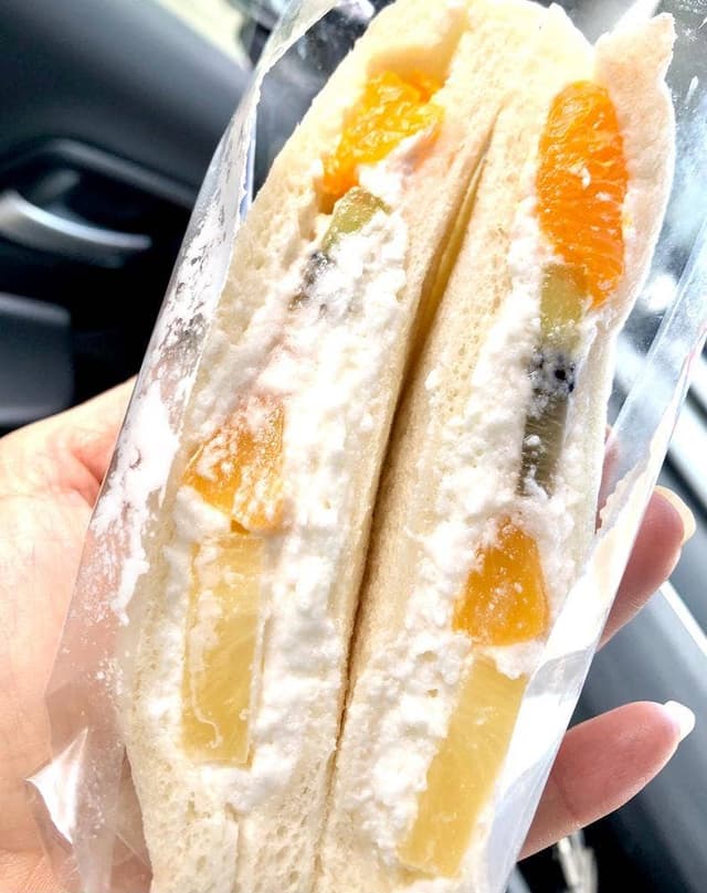 マジックパン 灘店 - サブ画像1