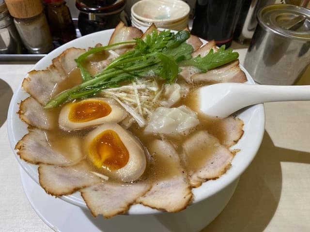 長浜ラーメン丸羅とんこつラーメン - サブ画像1