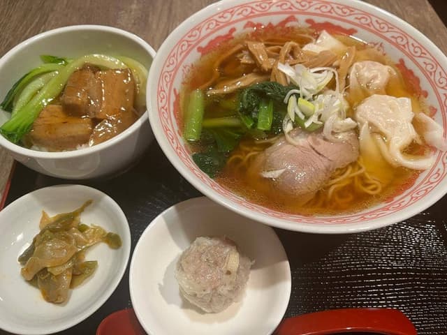 亜細亜楼 爺爺のワンタンと豚バラの店 - サブ画像3