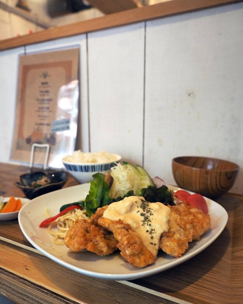 カプリッチョ食堂
