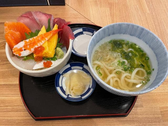 大衆すし酒場 じんべえ太郎 武蔵浦和店 - サブ画像1