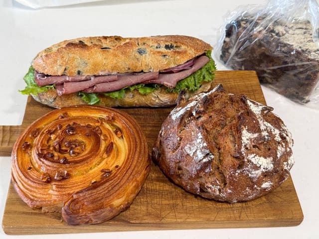 Boulangerie Pâtisserie Adachi 長泉店 - サブ画像1