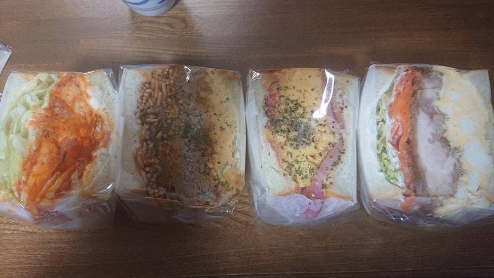 社長たちのサンドイッチ