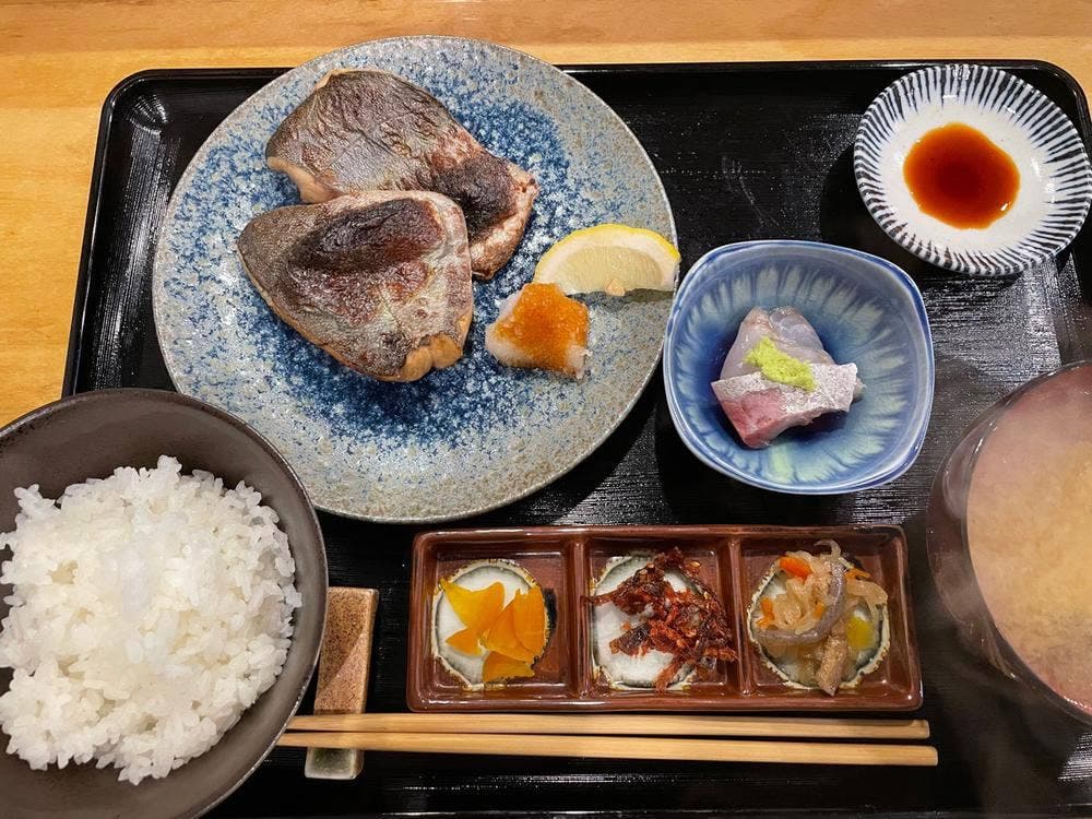 酒と魚 とと音