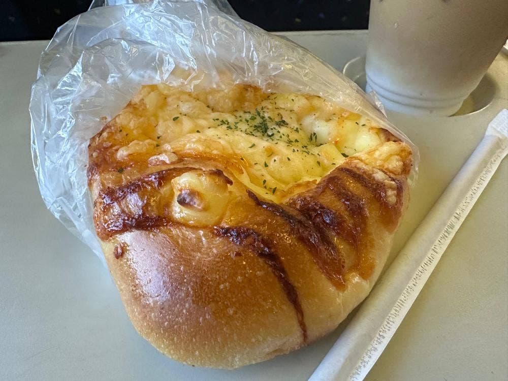 SUMOMO BAKERY 佐賀駅店