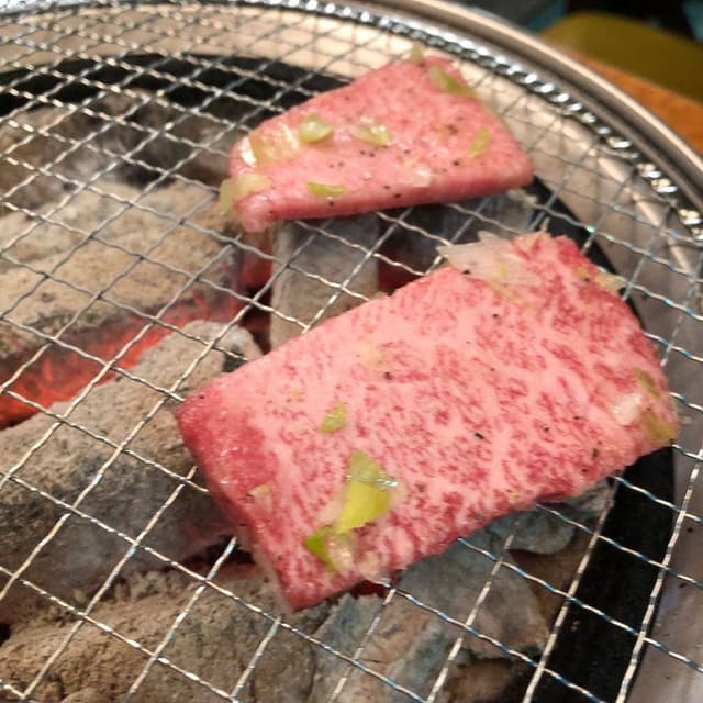炭火焼肉 遊苑 - サブ画像3