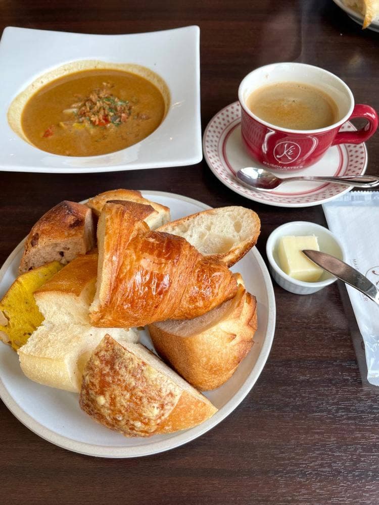 MAISON KAYSER 幕張店