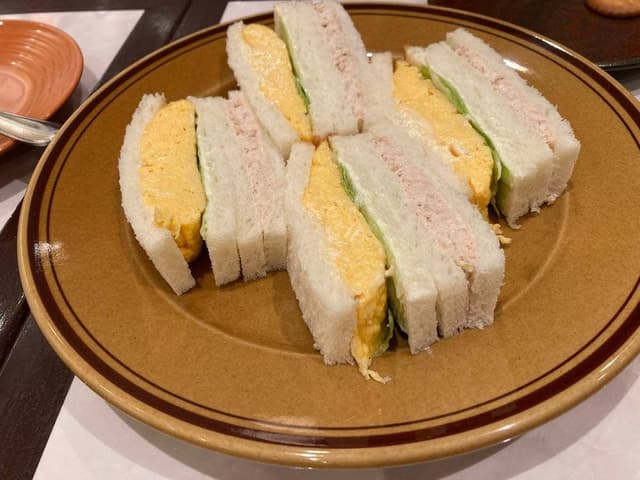 はまの屋パーラー 帝国ホテルプラザ店 - サブ画像1