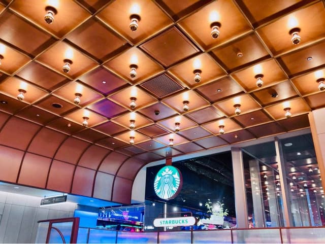 スターバックス コーヒー 東急歌舞伎町タワー店 - サブ画像2