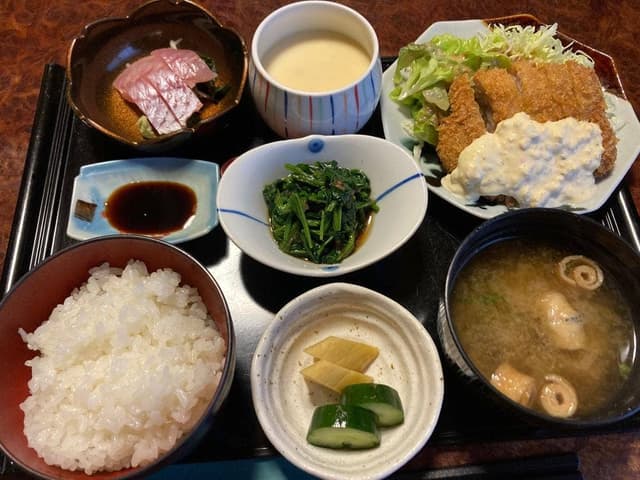 四季菜割烹 伝 - サブ画像3