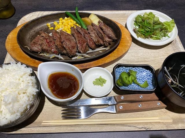 肉山食堂 - サブ画像3