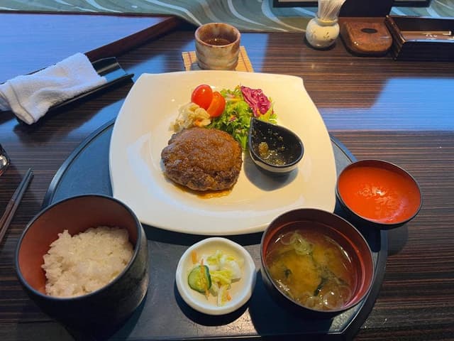 ダイニング万葉 ホテルメトロポリタン秋田店 - サブ画像1