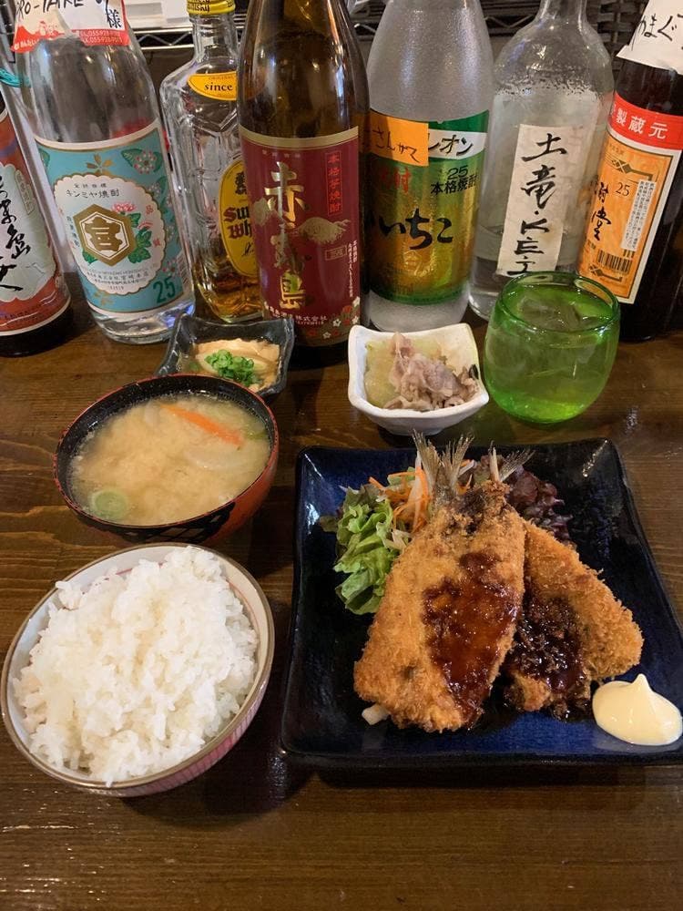 飲み処食い処 わら家