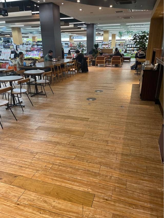 スターバックス コーヒー ツタヤ鳥栖店 - サブ画像1