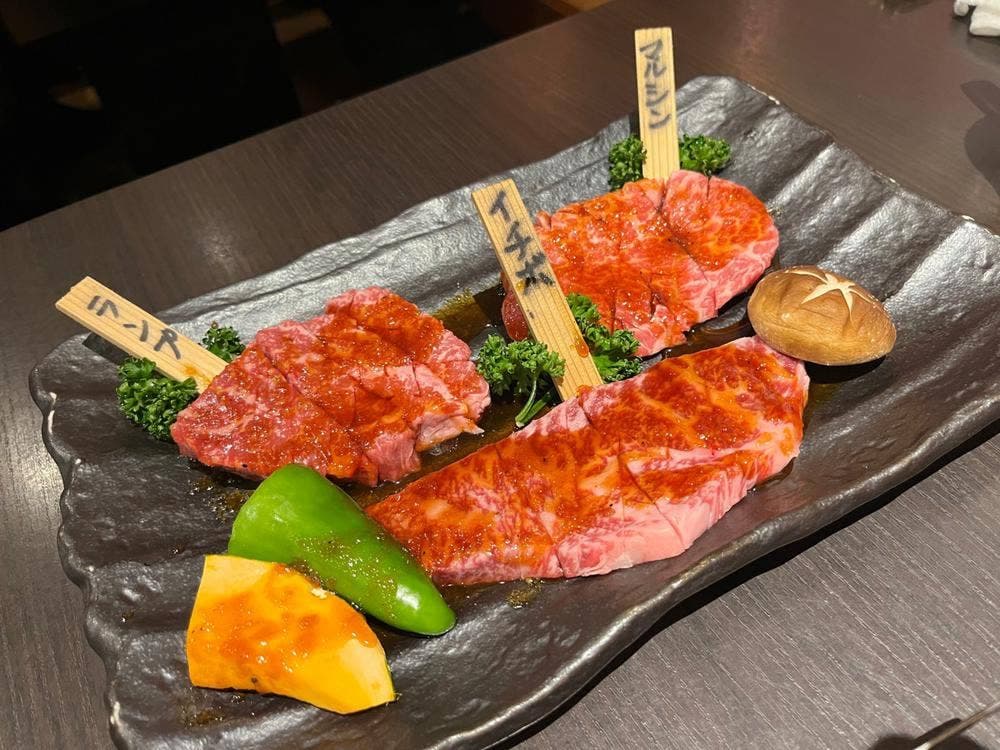 焼肉丸萬