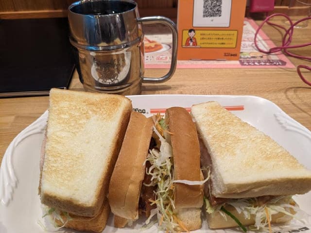 コメダ珈琲店 新宿ファーストウエスト店 - サブ画像2