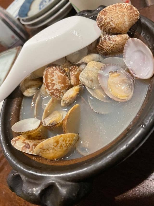 中落ち100円の居酒屋 まぐろんち 西荻窪店 - サブ画像1