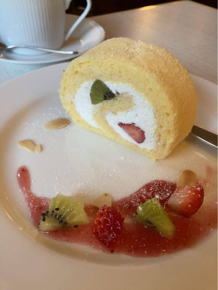喫茶 三月