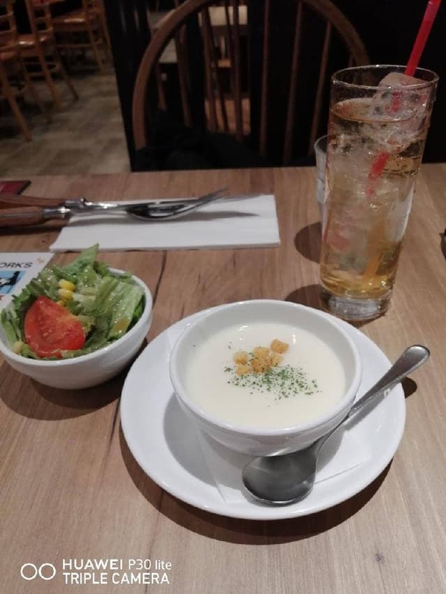 ハンバーグワークス グランエミオ所沢店 - サブ画像1