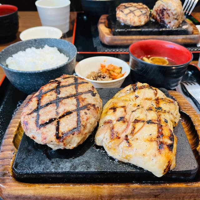 感動の肉と米 鵜沼店 - サブ画像3