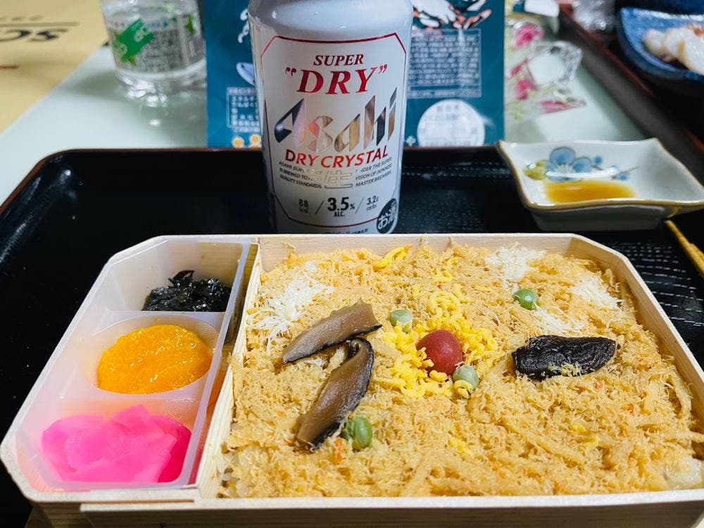 ドライブインかなや