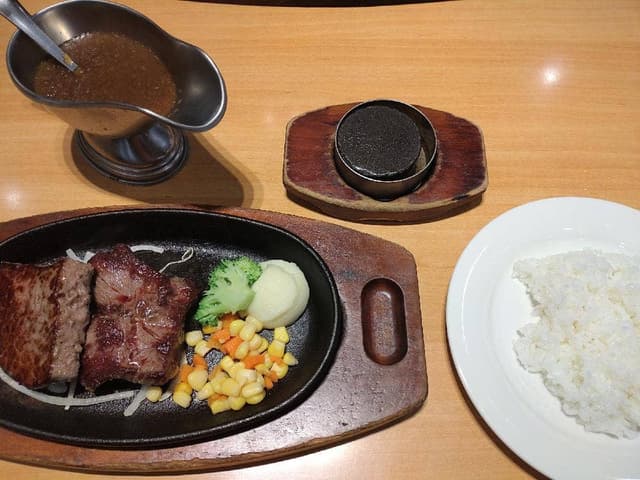 ステーキ宮 川越店 - サブ画像1