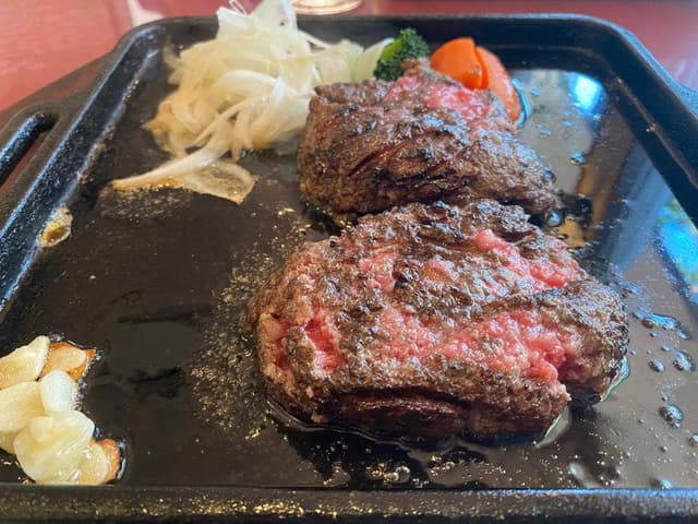 炭焼ハンバーグ 牛船 - サブ画像1