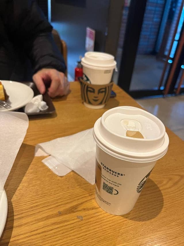 スターバックス コーヒー 焼津八楠店 - サブ画像1