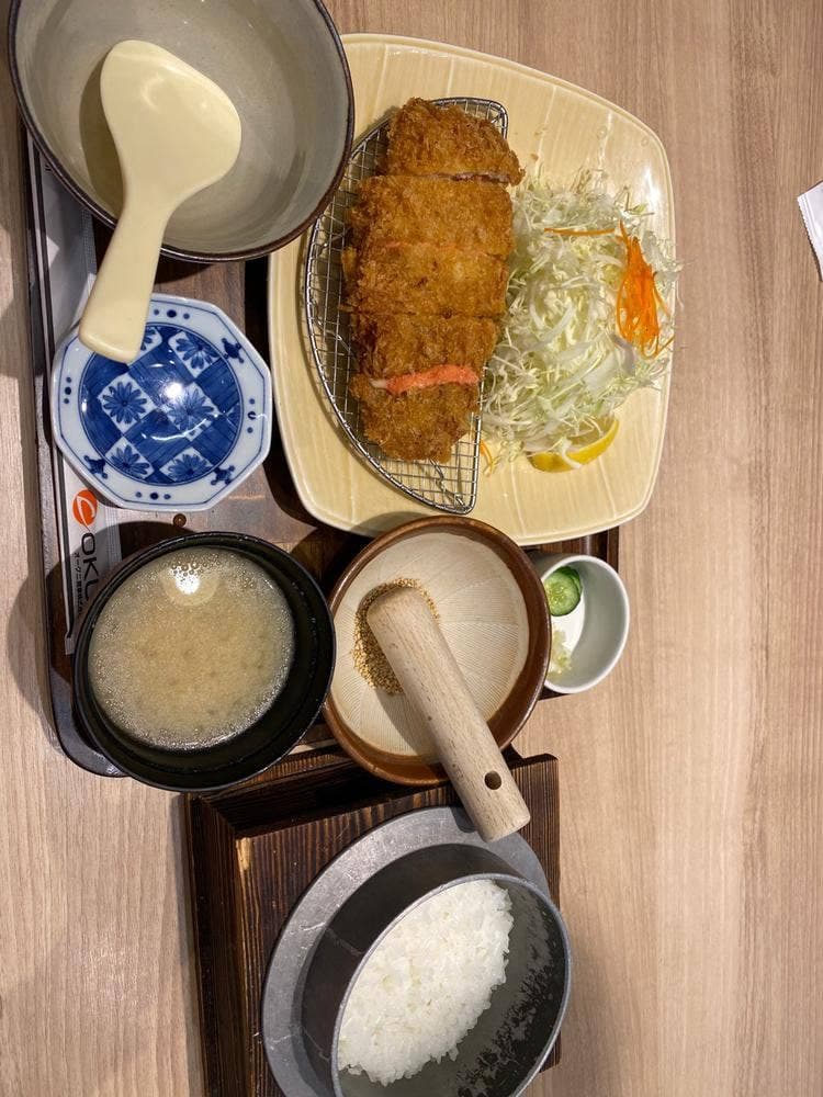 とんかつと釜炊きご飯 ゆきひら イオンスタイル碑文谷店