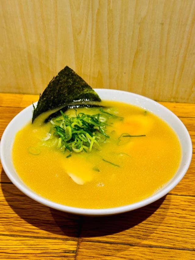 濃厚鶏塩白湯ラーメン ほったて小屋 - サブ画像1