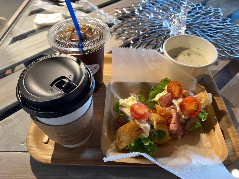 焼津PORTERS フードコート