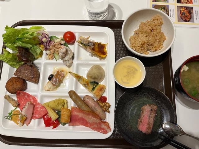 カフェ＆ブッフェ ディッシュ パレード - サブ画像1