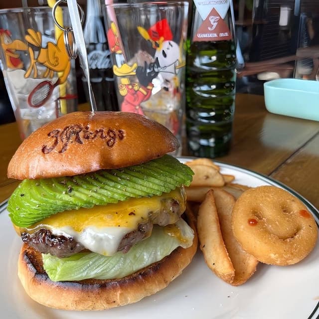3 Rings Grill & Burger - サブ画像2