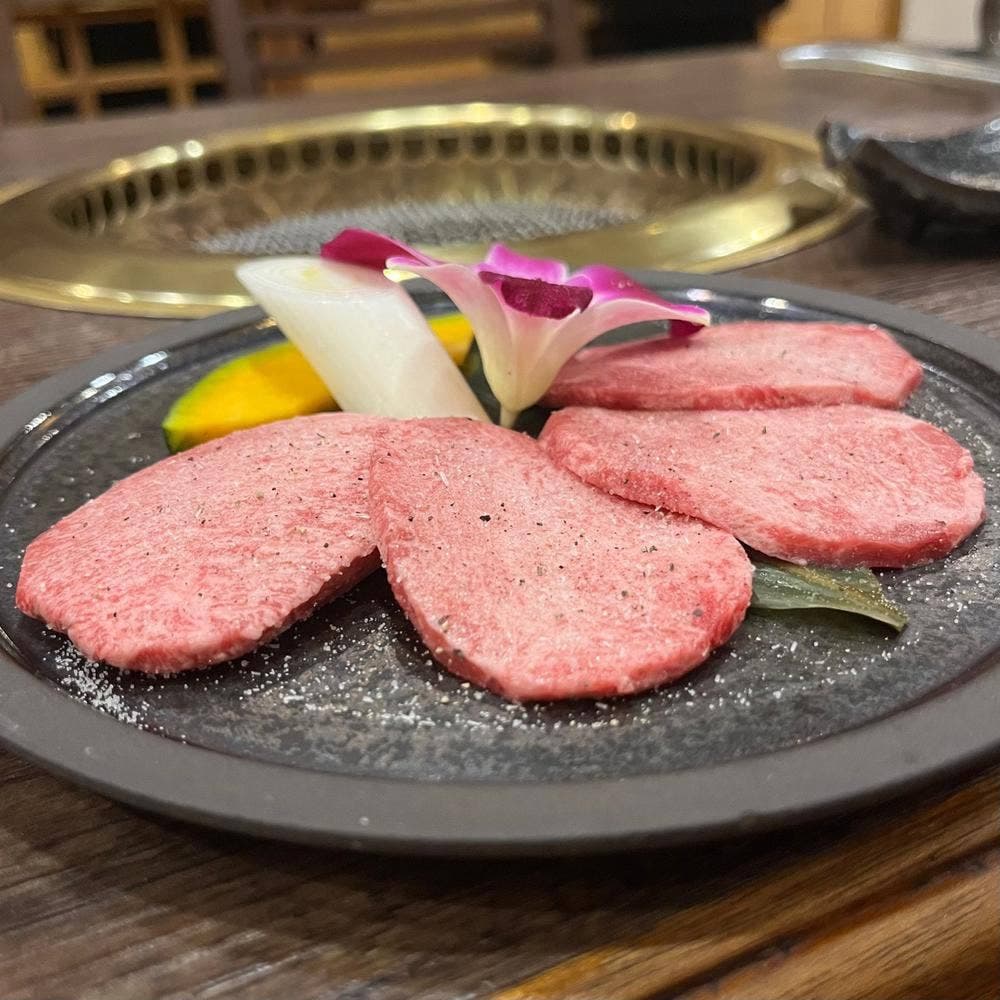 炭火焼肉 満月