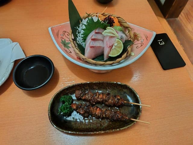 山鳥 屋島店 - サブ画像1