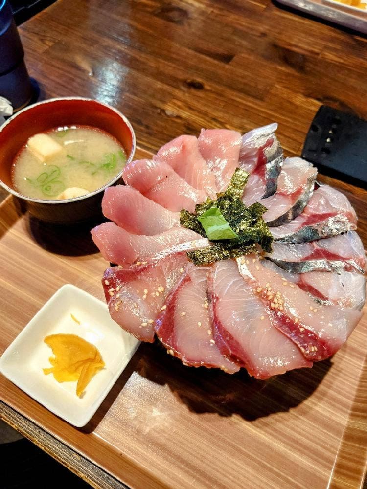 海鮮丼てんや 箱崎ふ頭店